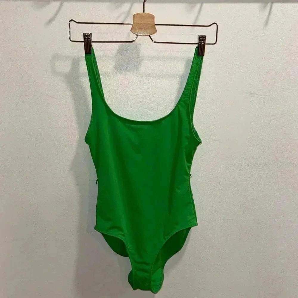 Solid & Striped - The Anne-Marie Belt in Parakeet Green - Sizes XS, S, L, XL